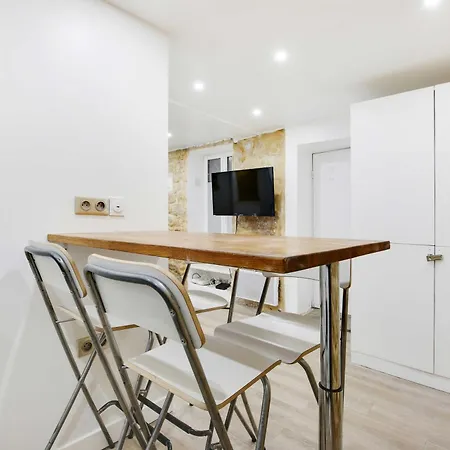 Charming 1br Montorgueil Republique Париж